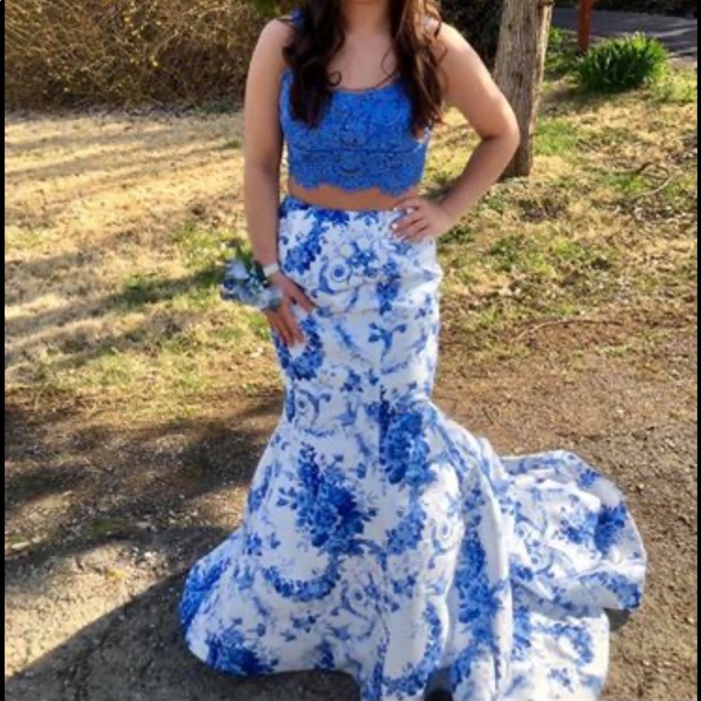 Sherry hill prom dress size 2